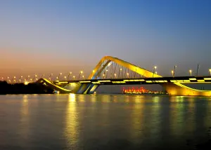 Abu_Dhabi,_UAE_WikiM_Sheikh_Zayed_Bridge_-_300