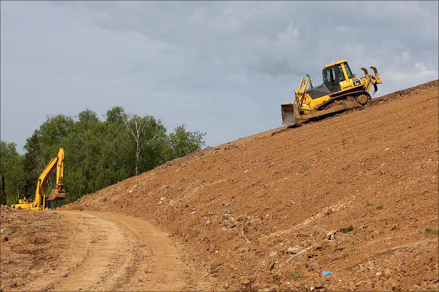 Landfill Khmet'evo - covering by soil (rehabilitation)
