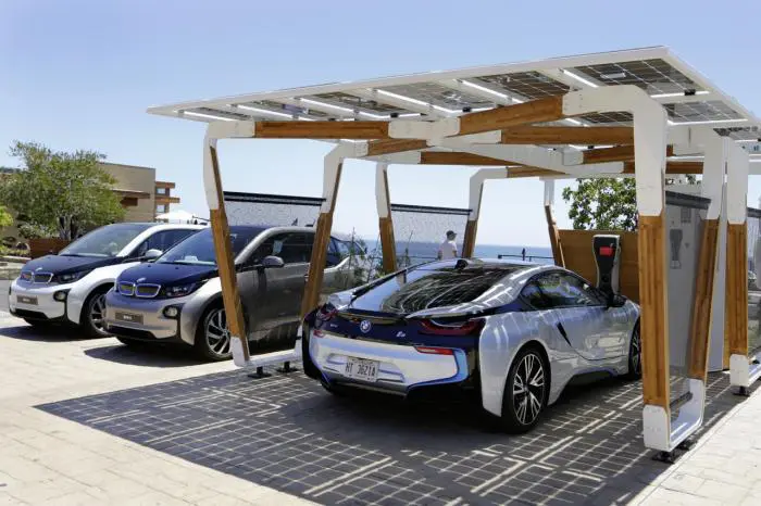 BMW DesignworksUSA develops i solar carport concept